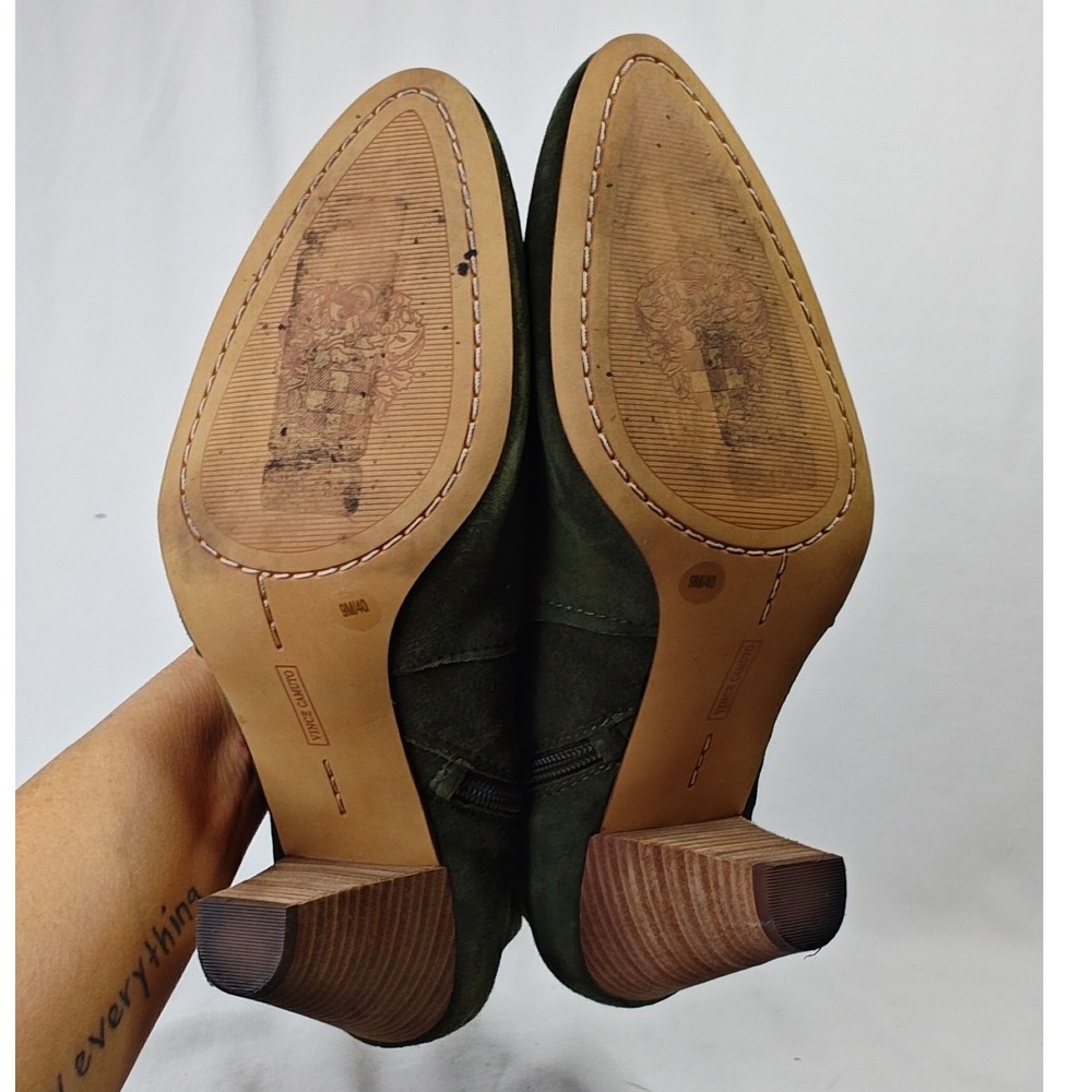 Vince Camuto Rotiena Ankle Boots Olive Green Suede Perforated Black Heel 9M - Picture 9 of 9